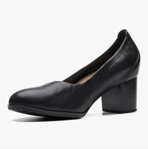 Clarks Womens Loken Step Pump